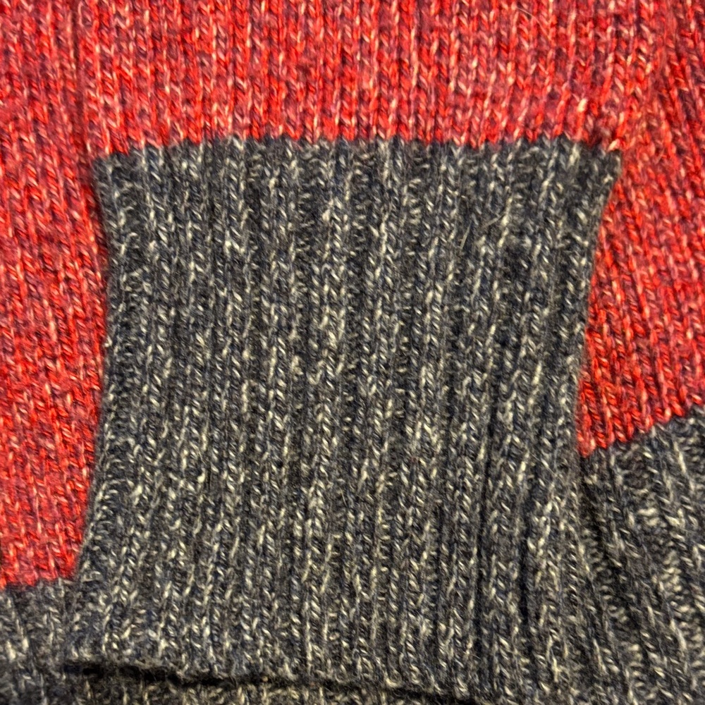 Forever 21 Women’s Red and Gray Cardigan - Picture 4 of 8